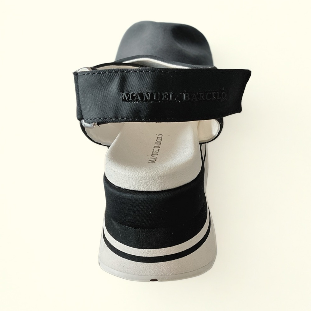 Black and Cream Lightweight Cross-Strap Sandals with Platform Sole, Adjustable - Picture 6 of 7